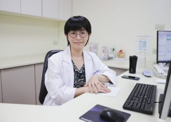 腹腔鏡手術取出卵巢囊腫 助患者快速康復並隱藏疤痕