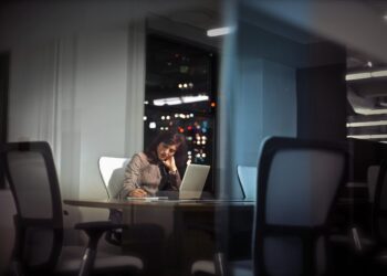 「壓力風暴」肆虐全球壓垮健康　王以梵：從聖經中找尋緩解壓力的好方法