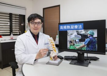 起床腰痛起不了身恐是「腰椎小面關節炎」 儘早尋求疼痛科醫師治療