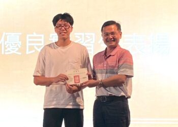 義守大學躍升國家級醫療科技人才培育基地　兩學生勇奪物理治療師國考狀元及探花