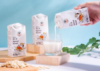 翻轉傳統杏仁飲 「優源好食」與冠軍咖啡師林東源合作，引領植物奶咖啡新潮流