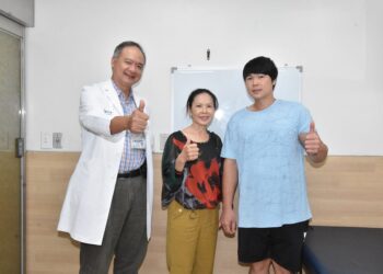 影音/肉攤母子同患職業病　肩旋轉肌袖撕裂傷術後剁肉舉重毫不費力