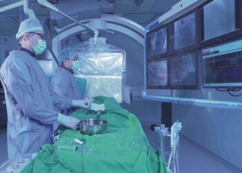 陽光男打籃球險喪命　員基啟動心導管檢查打通血管救回一命